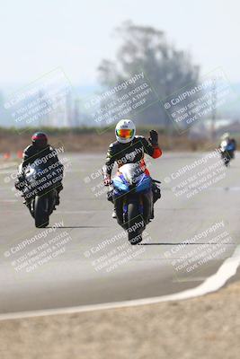 media/Sep-20-2025-TrackDaz (Sat) [[27f0cde673]]/B Group/220pm (Turn 9)/